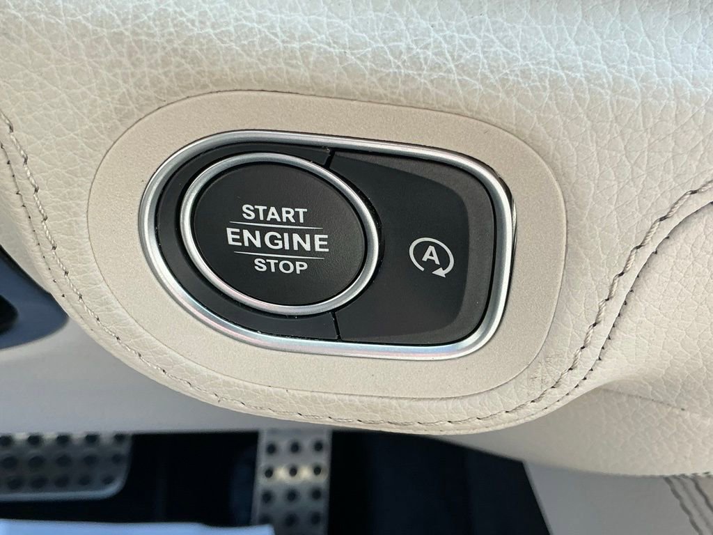 Used 2023 Mercedes-Benz GLS 450 4MATIC image 37