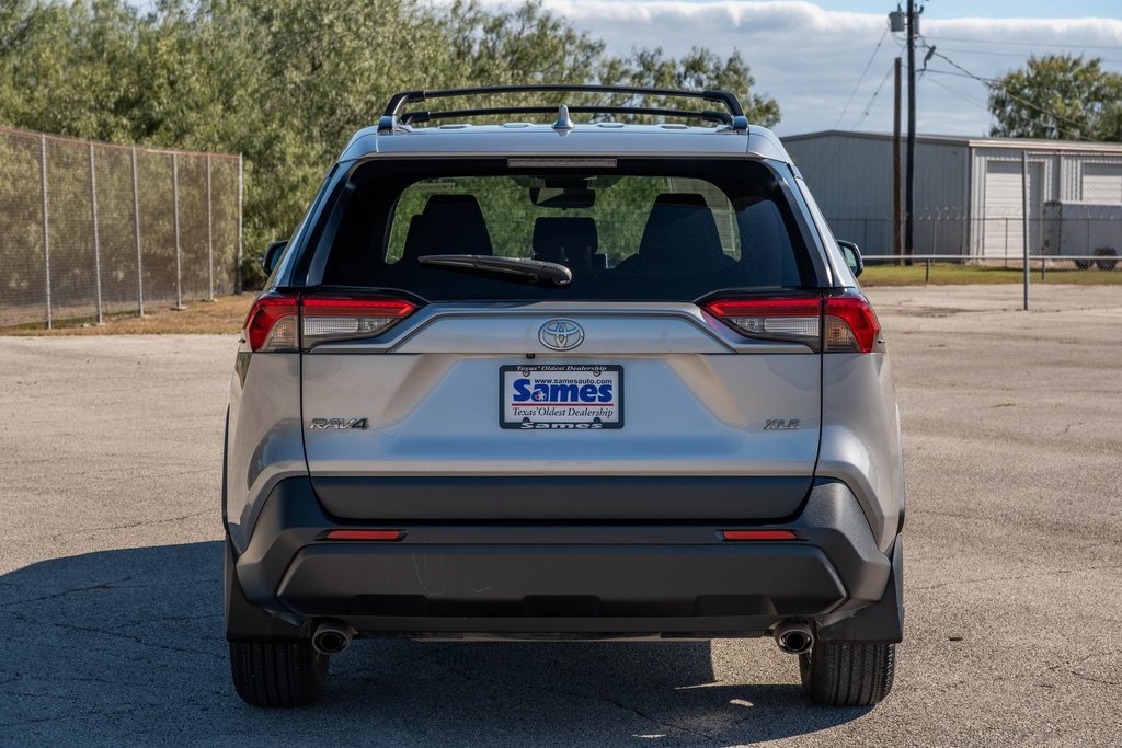 Used 2023 Toyota RAV4 XLE image 6