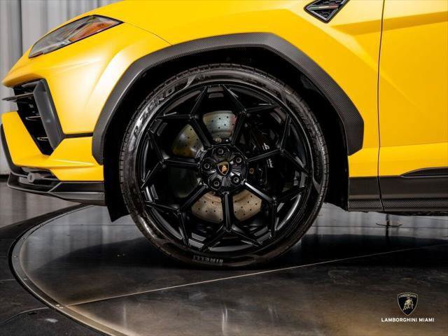 Used 2024 Lamborghini Urus Performante AWD/4WD image 17