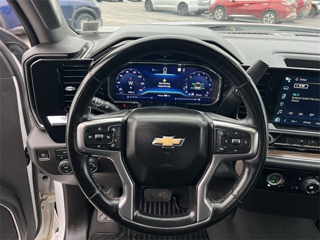 Used 2023 Chevrolet Silverado 1500 LT image 20