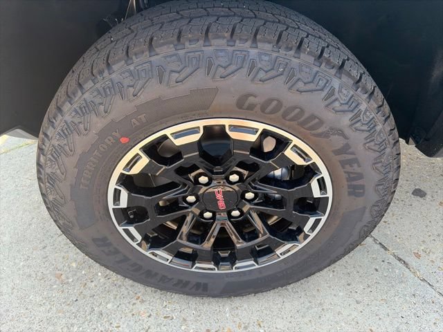 New 2026 GMC Canyon AT4 AWD/4WD image 10