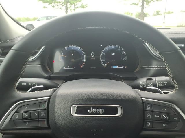 Used 2023 Jeep Grand Cherokee L Limited AWD/4WD image 20