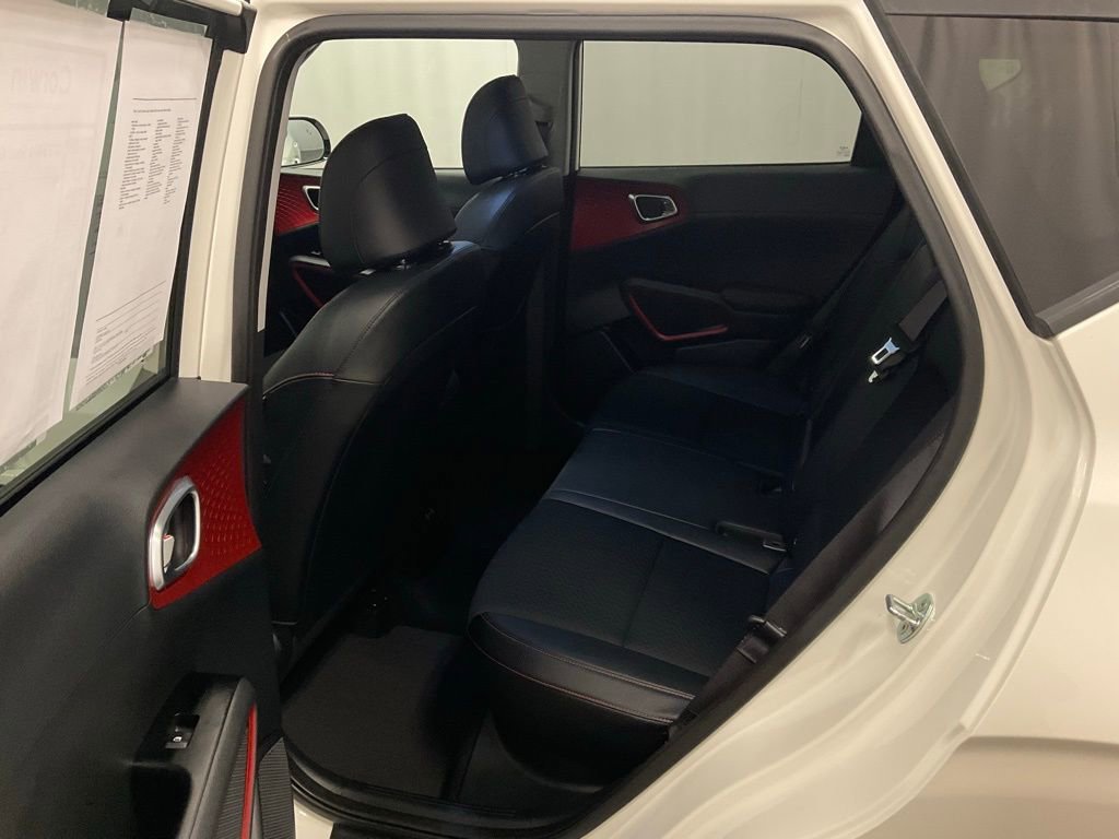 Used 2023 Kia Soul GT-Line w/ GT-Line Technology Package image 34