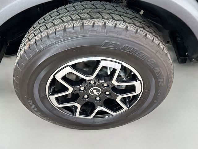 Used 2025 Ford Bronco 4-Door AWD/4WD image 29