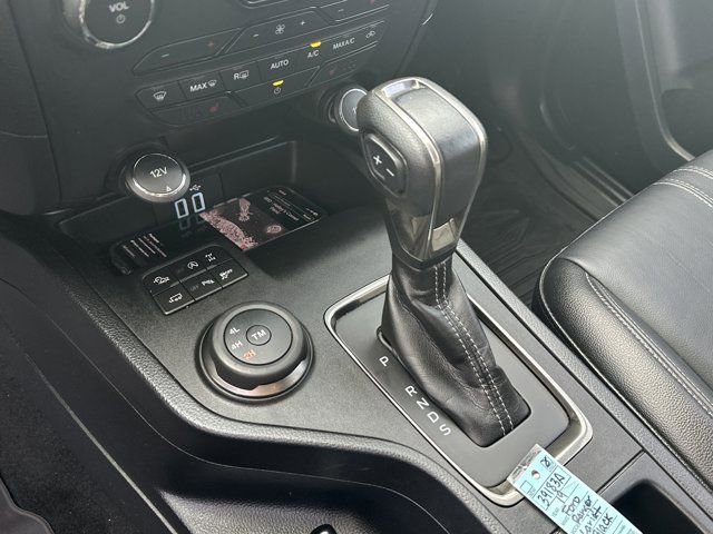 Used 2019 Ford Ranger Lariat w/ Black Appearance Package image 28