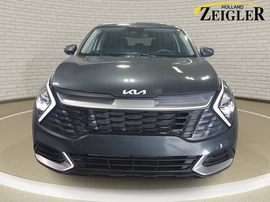 Used 2023 Kia Sportage LX AWD/4WD image 2