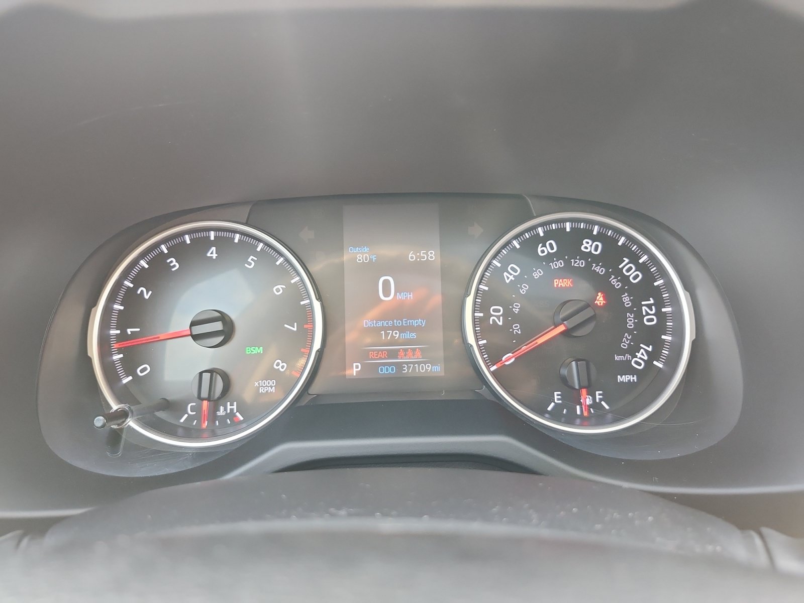 Used 2020 Toyota RAV4 XLE w/ Convenience Package AWD/4WD image 16