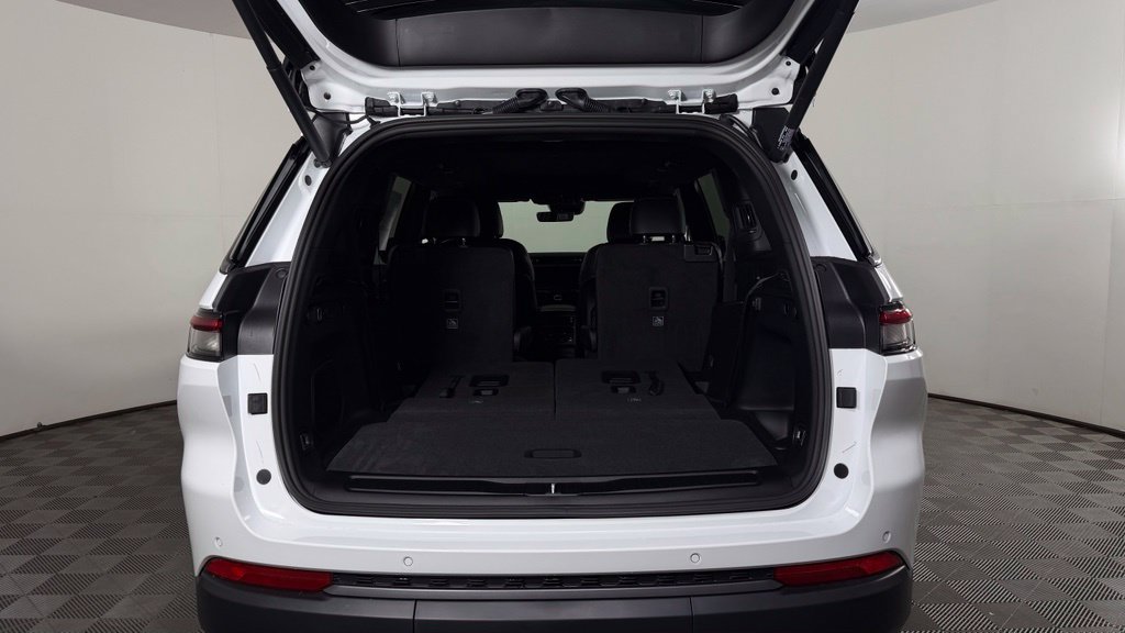 New 2027 Jeep Grand Cherokee L Limited AWD/4WD image 10