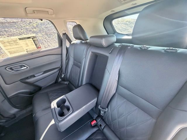 Certified 2023 Nissan Rogue Platinum w/ Platinum Premium Package image 28