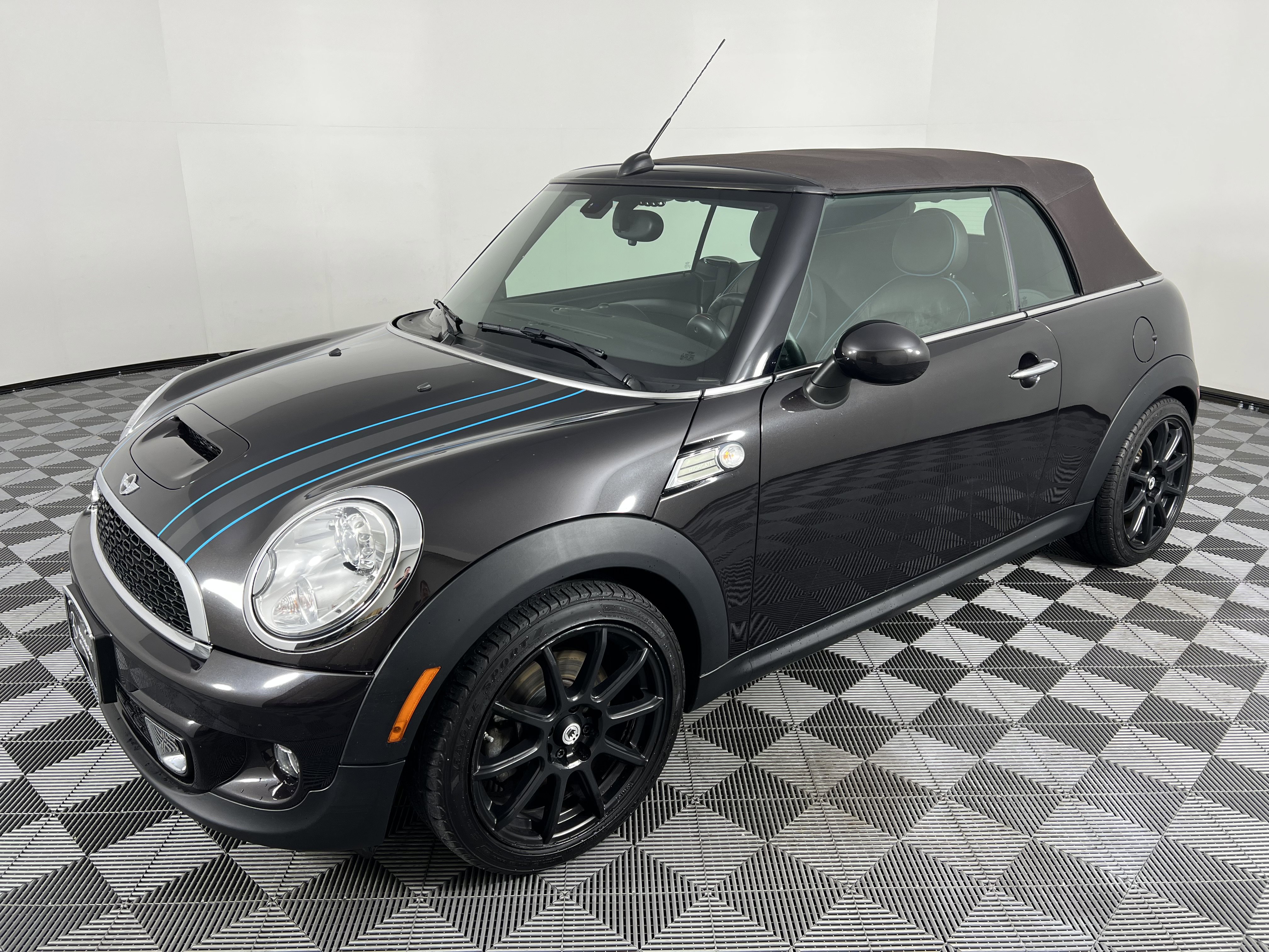 Used 2014 MINI Cooper S image 9
