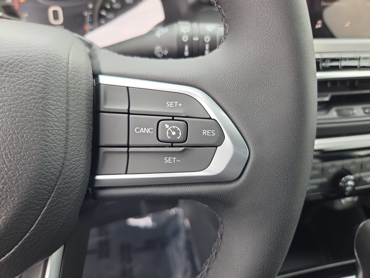 New 2026 Jeep Compass Latitude AWD/4WD image 27
