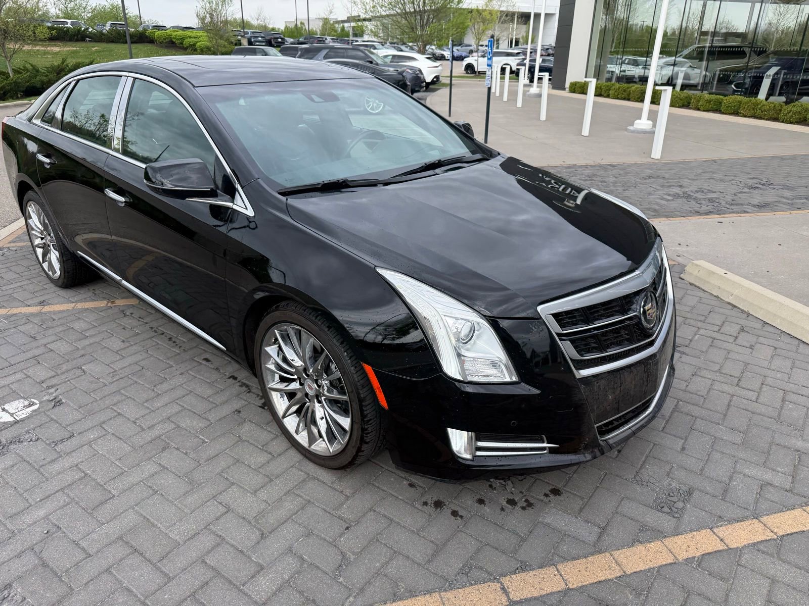 Used 2015 Cadillac XTS Platinum image 3