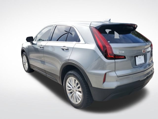 Certified 2024 Cadillac XT4 Luxury FWD image 2