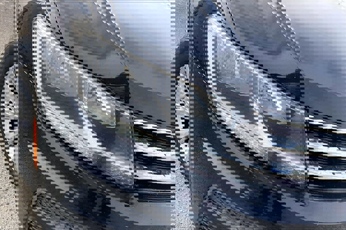 Used 2018 Volkswagen Tiguan SE w/ Panoramic Sunroof Package FWD image 30