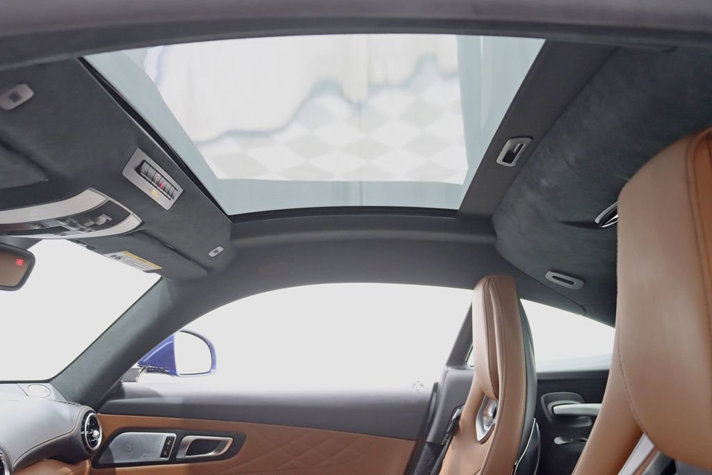 Used 2017 Mercedes-Benz AMG GT Coupe w/ Exclusive Interior Package image 30