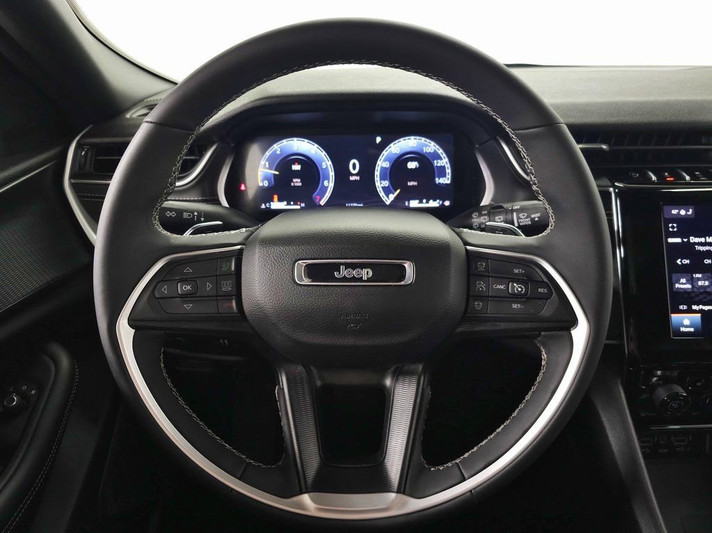Used 2024 Jeep Grand Cherokee L Altitude AWD/4WD image 21
