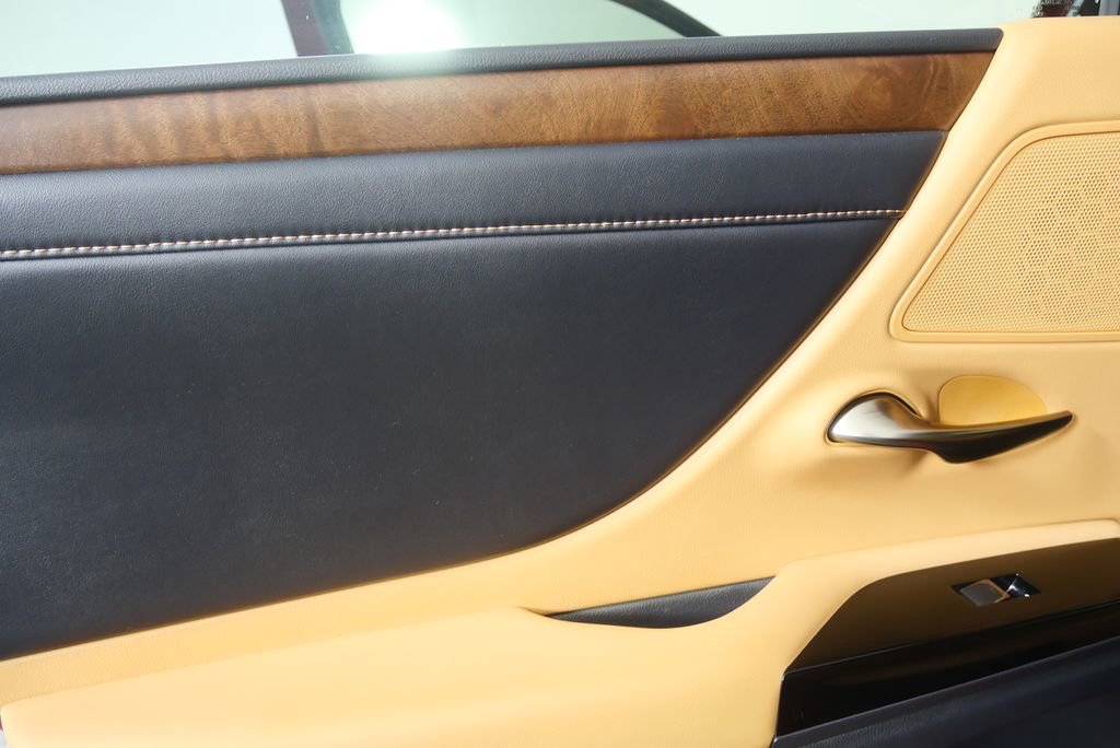 Used 2022 Lexus ES 350 w/ Premium Package FWD image 13