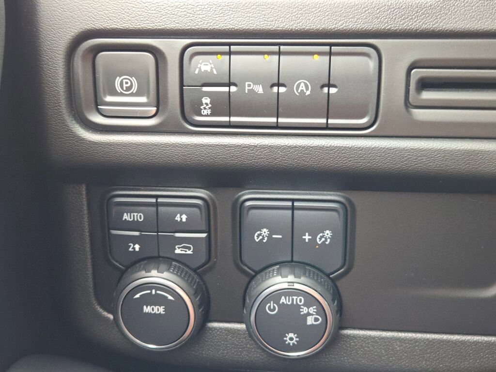 Used 2023 Chevrolet Tahoe RST AWD/4WD image 35