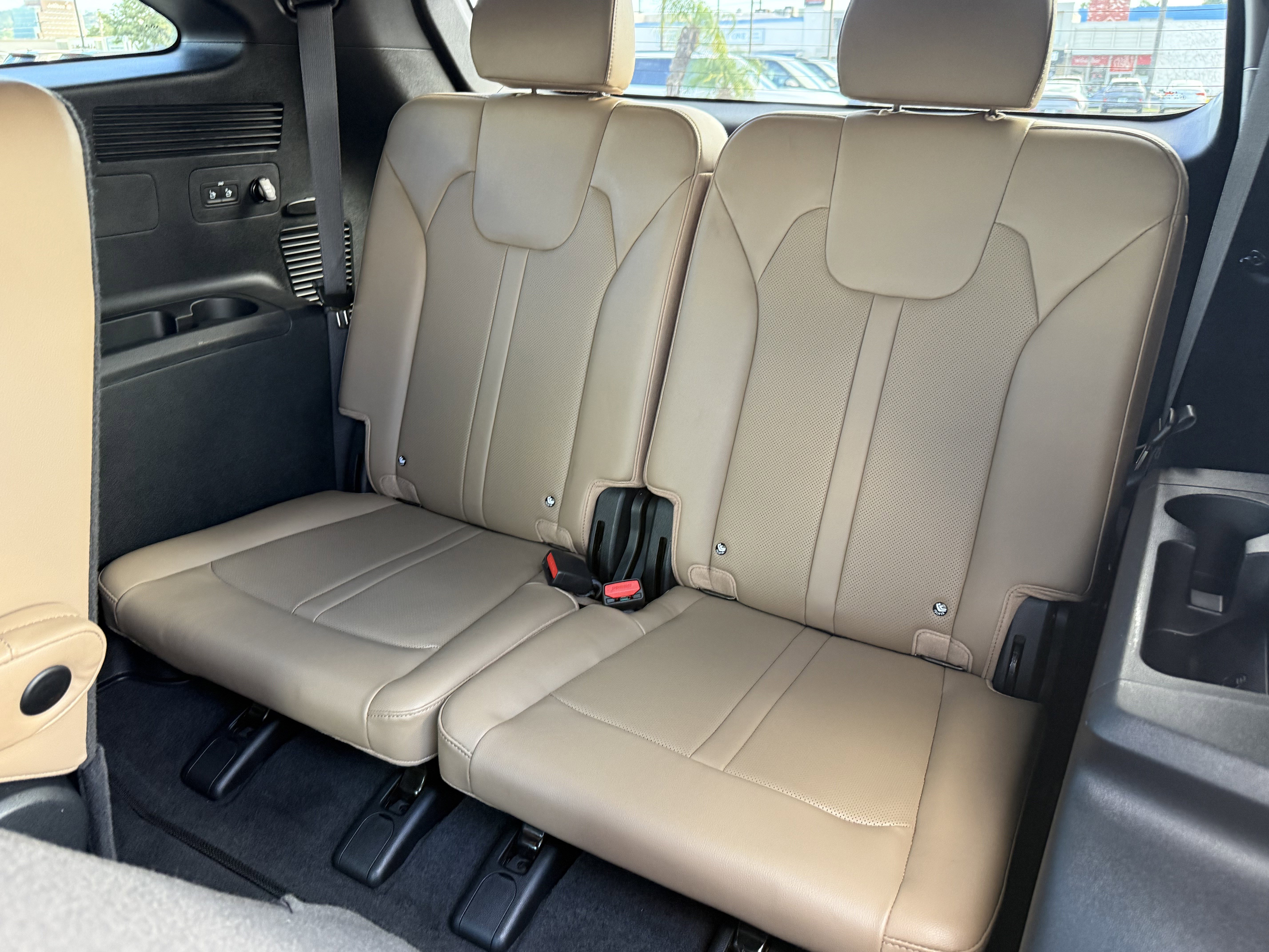 Certified 2024 Kia Sorento SX Prestige w/ Olive Brown Leather Package image 29