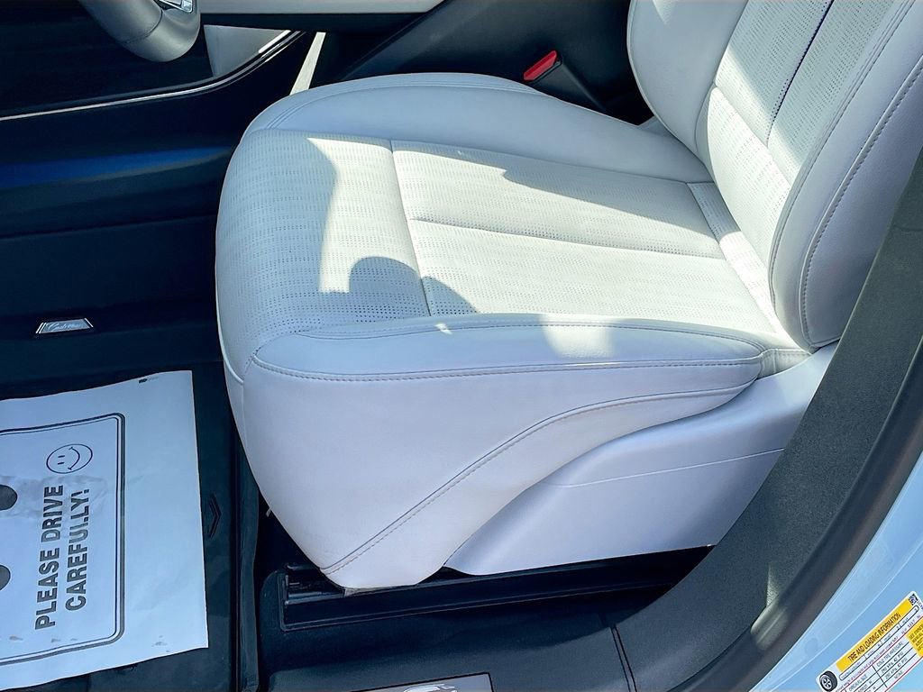 Certified 2024 Cadillac Lyriq Sport w/ LPO, Floor Liner Package image 14