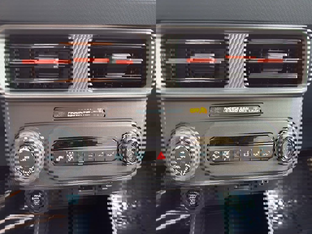 New 2026 Ford Maverick Lariat image 36