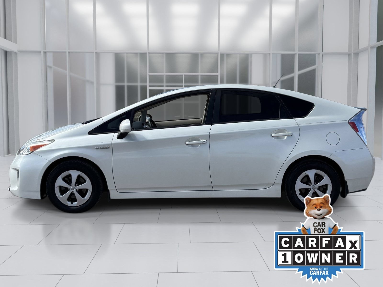 Used 2015 Toyota Prius Four w/ Deluxe Solar Roof Package FWD image 3