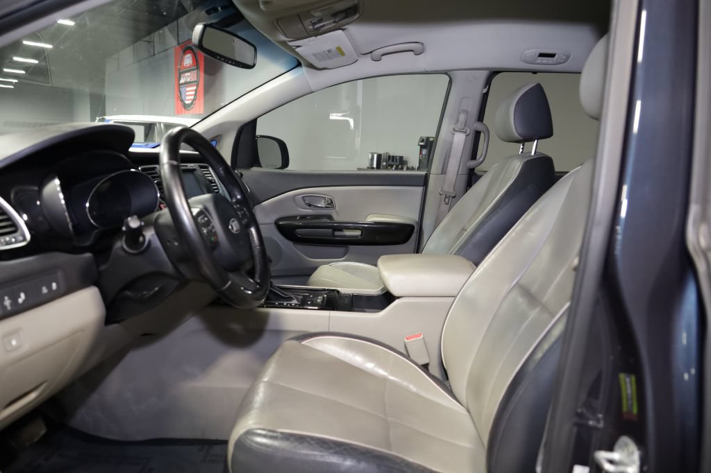 Used 2016 Kia Sedona SX FWD image 13