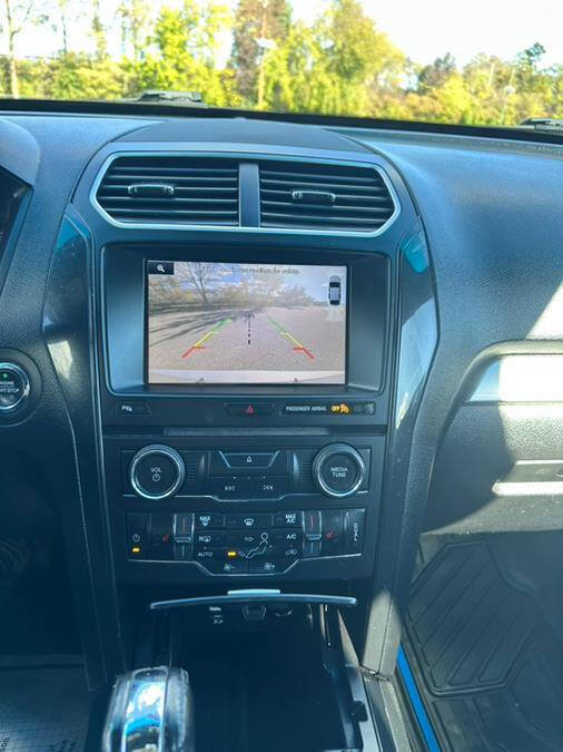 Used 2016 Ford Explorer XLT w/ Equipment Group 202A image 39