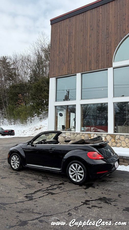 Used 2014 Volkswagen Beetle TDI image 28