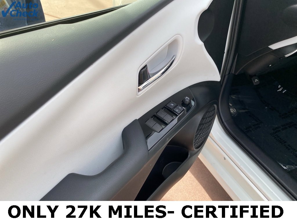Used 2020 Toyota Prius XLE w/ Advanced Technology Package image 22