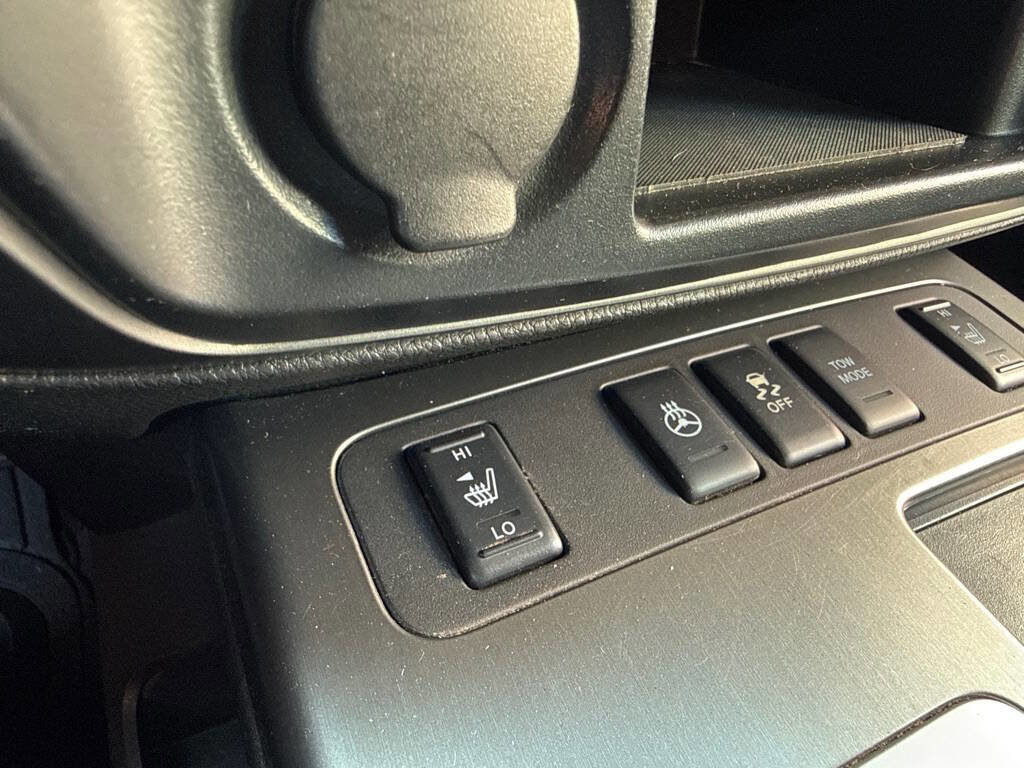 Used 2012 Nissan Armada Platinum AWD/4WD image 26