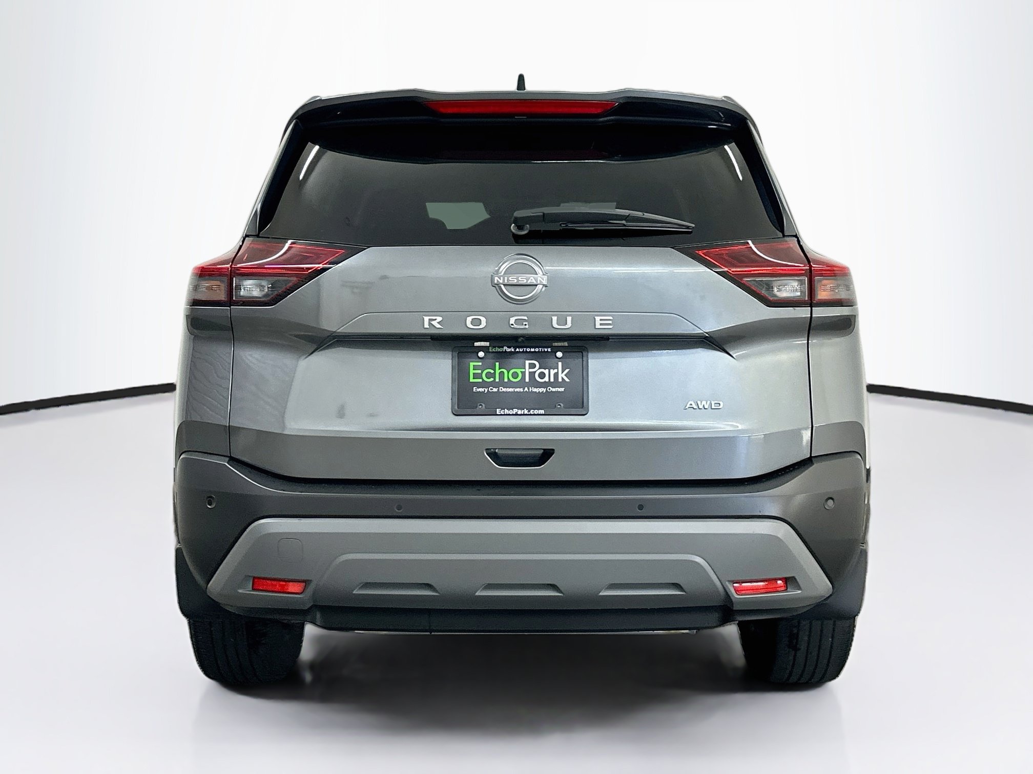 Used 2023 Nissan Rogue S AWD/4WD image 7