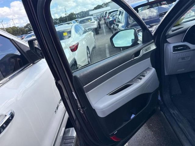 Used 2022 Hyundai Palisade SEL w/ 8P Bench Seat Package image 12