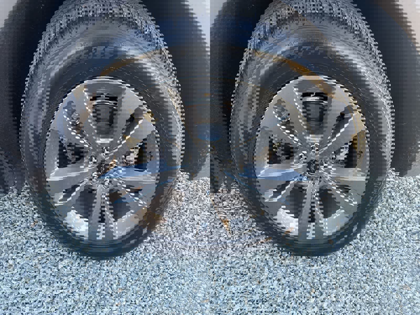 Used 2021 Ford Explorer XLT w/ Equipment Group 202A image 10