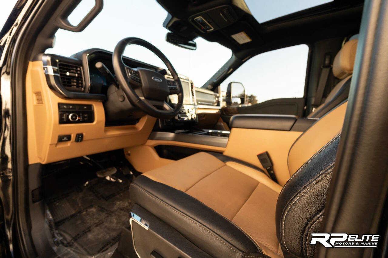 Used 2023 Ford F450 Lariat w/ FX4 Off-Road Package image 40