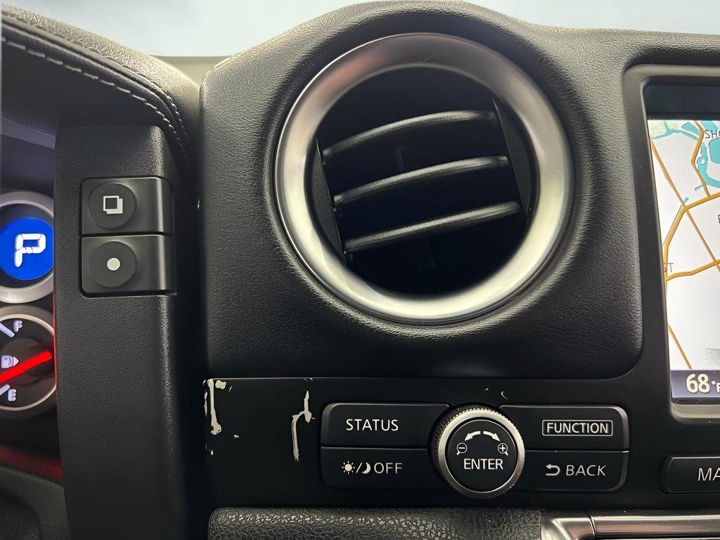 Used 2011 Nissan GT-R Premium image 59