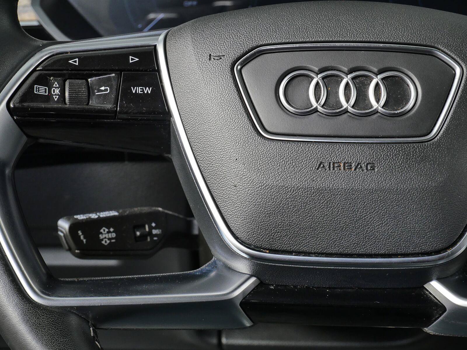 Used 2023 Audi e-tron Premium Plus w/ Premium Plus Package AWD/4WD image 13