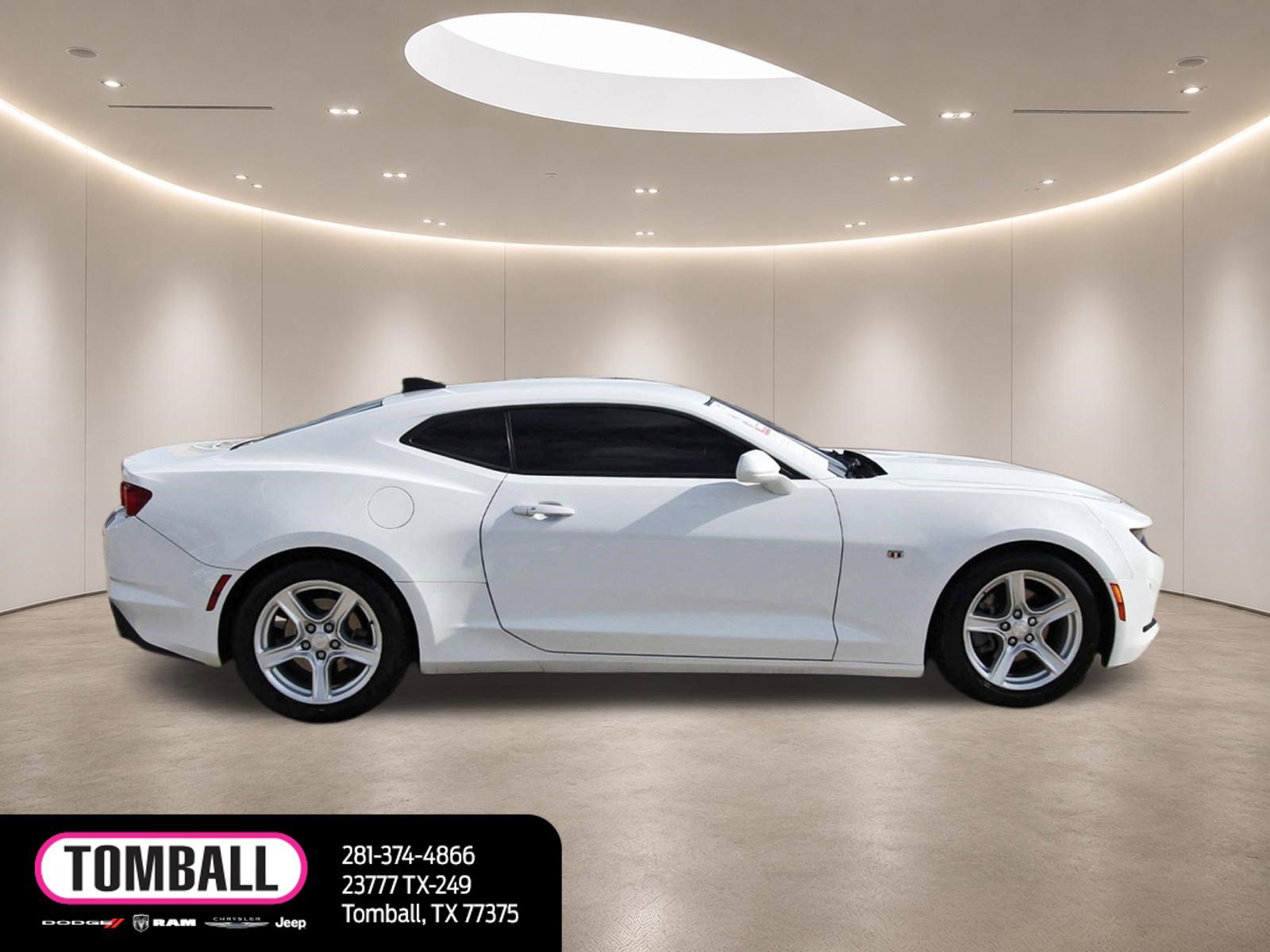 Used 2023 Chevrolet Camaro LT RWD image 8