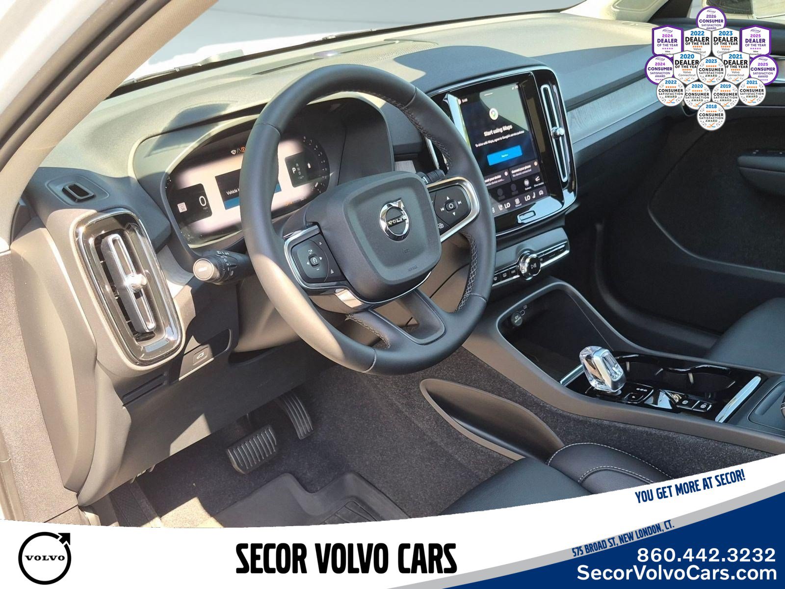 Certified 2023 Volvo XC40 B5 Plus w/ Protection Package Premier AWD/4WD image 13