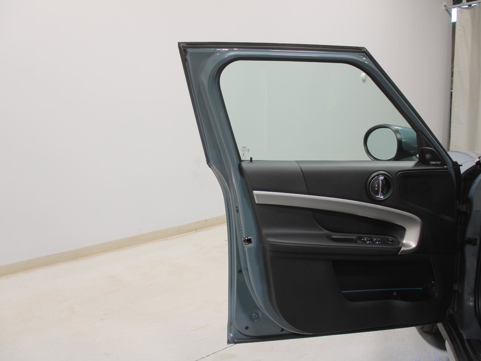 Certified 2023 MINI Cooper Countryman S w/ Signature Upholstery Package image 21