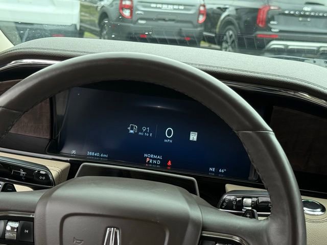 Used 2024 Lincoln Navigator Premiere image 11