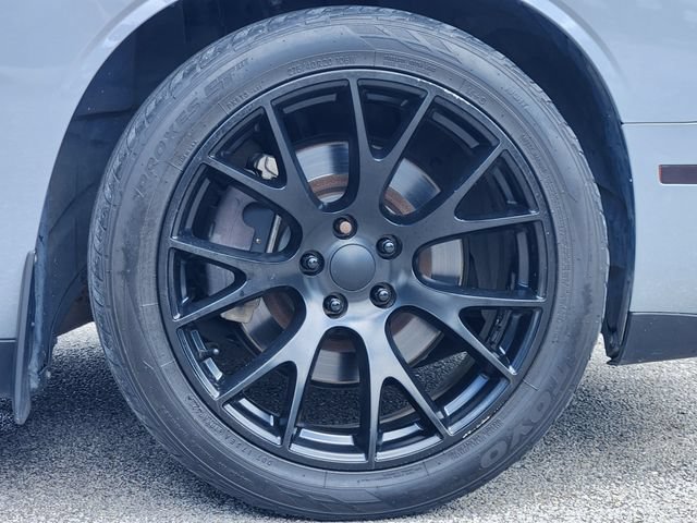 Used 2020 Dodge Challenger SXT w/ Plus Package RWD image 10