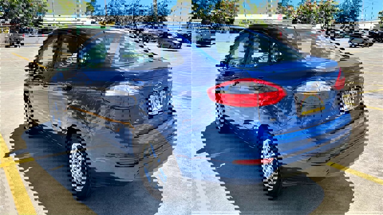 Used 2019 Ford Fiesta SE image 3