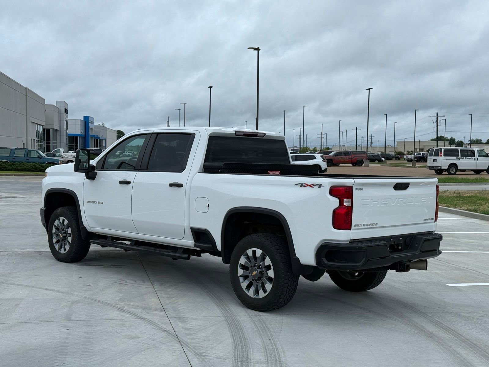 Used 2022 Chevrolet Silverado 2500 Custom w/ Custom Convenience Package AWD/4WD image 4