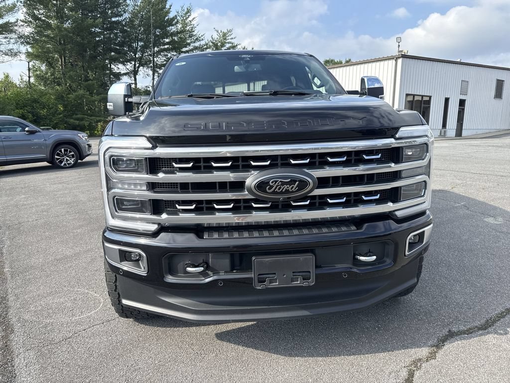 Used 2024 Ford F250 Platinum AWD/4WD image 2