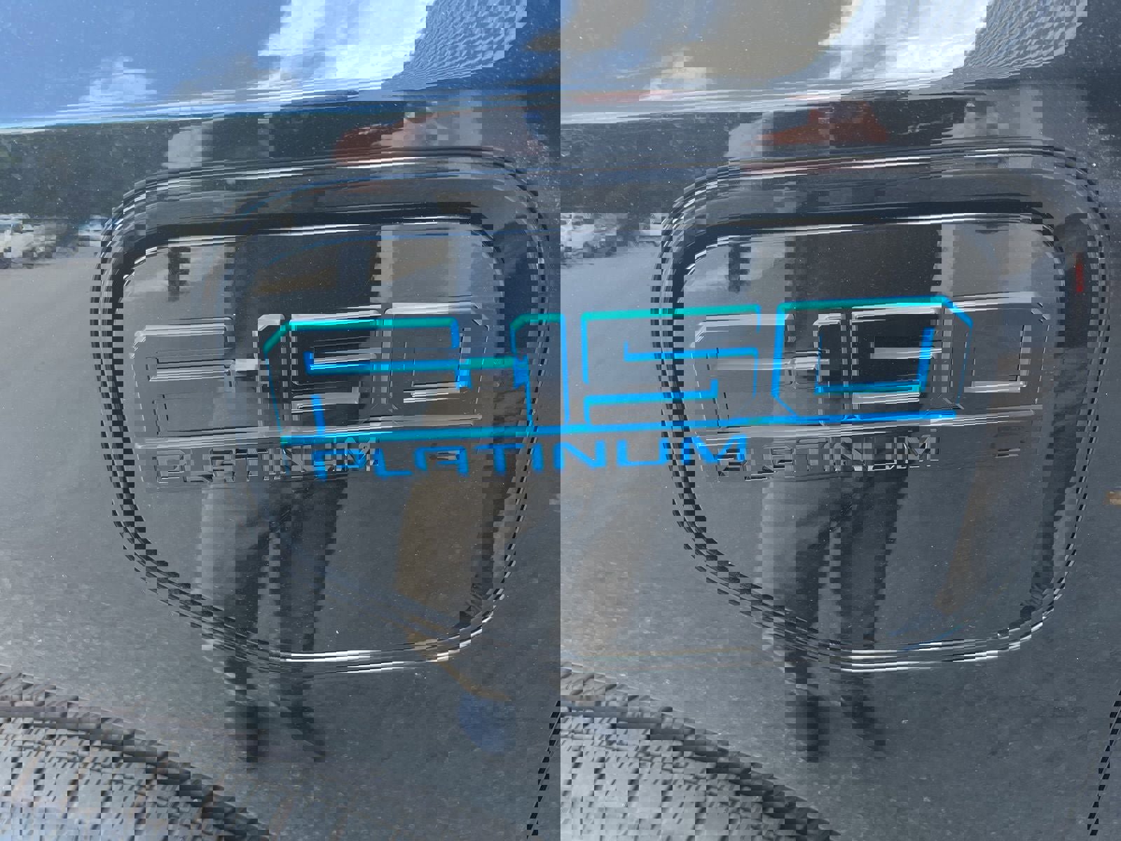 New 2025 Ford F150 Lightning Platinum image 9