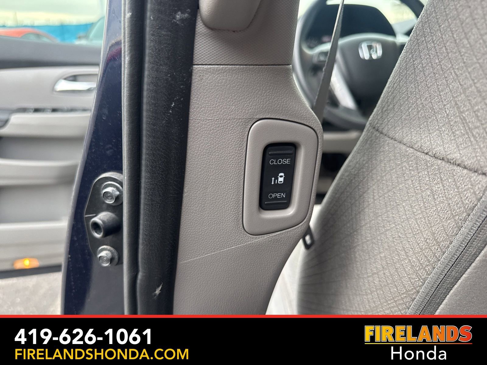 Used 2014 Honda Odyssey EX image 32