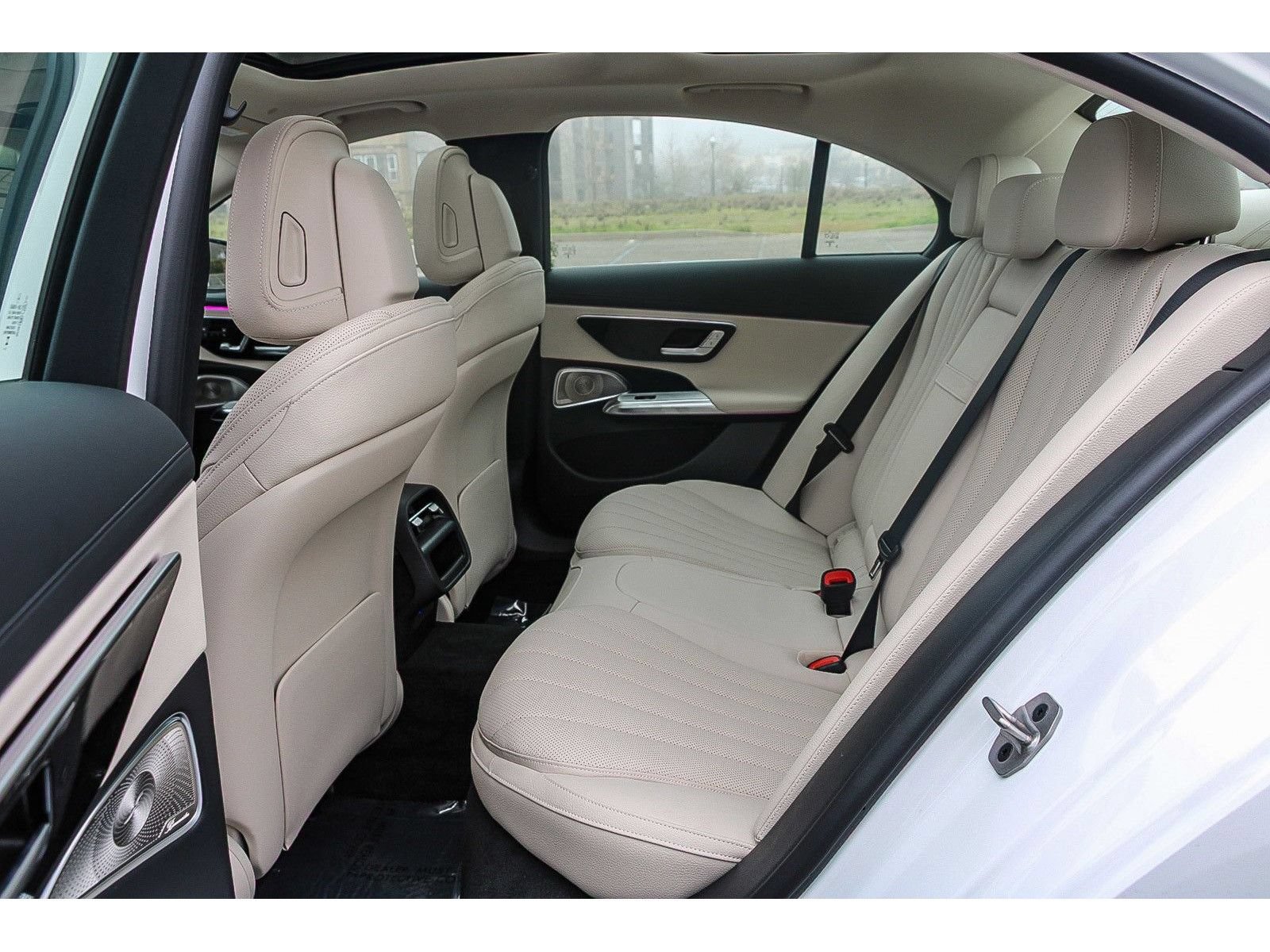 New 2026 Mercedes-Benz E 450 4MATIC Sedan image 18