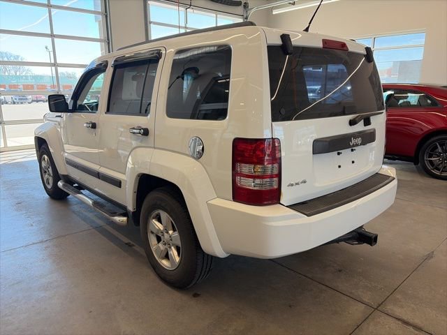 Used 2012 Jeep Liberty Sport w/ Driver Convenience Group image 6