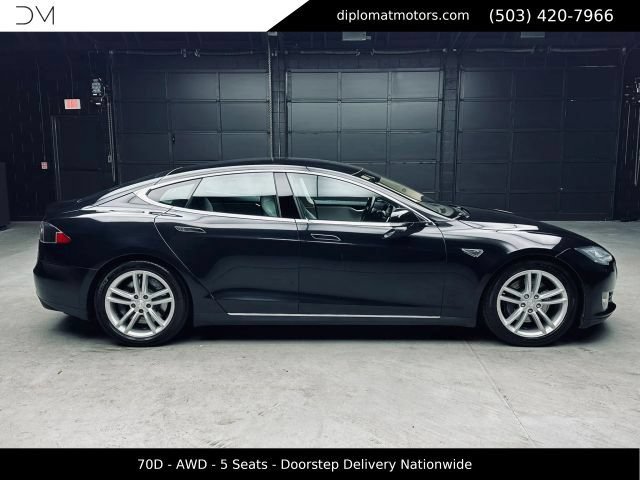 Used 2015 Tesla Model S 70D AWD/4WD image 8